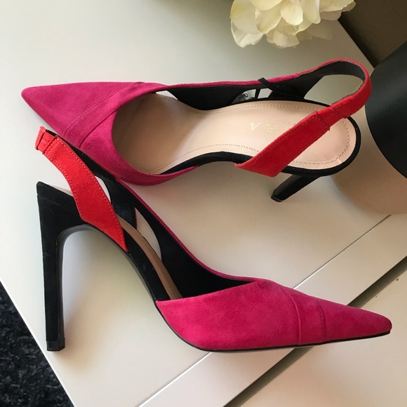 Shoes - Picture 2 of 7